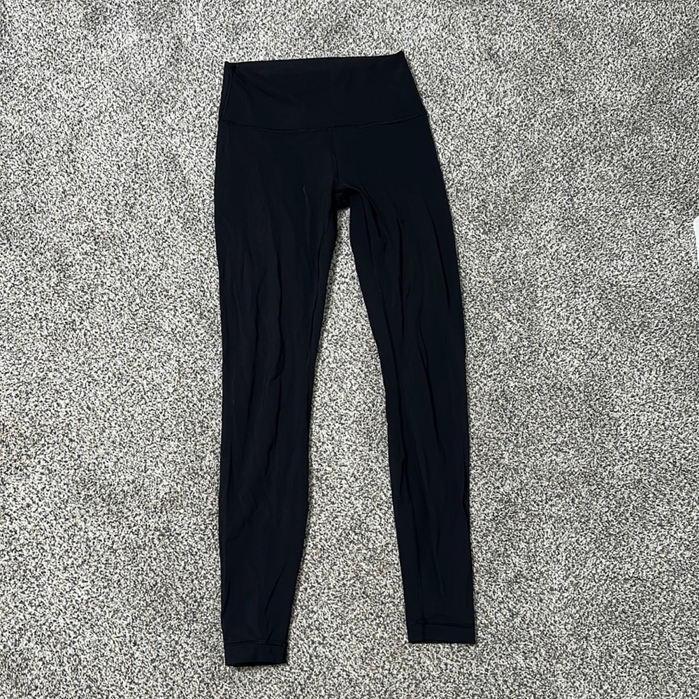 Black lululemon leggings